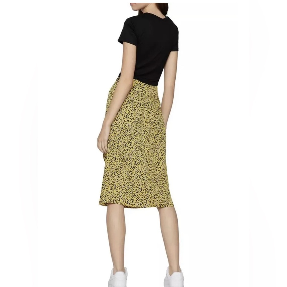 BCBGENERATION yellow printed front-slit skirt siz… - image 2